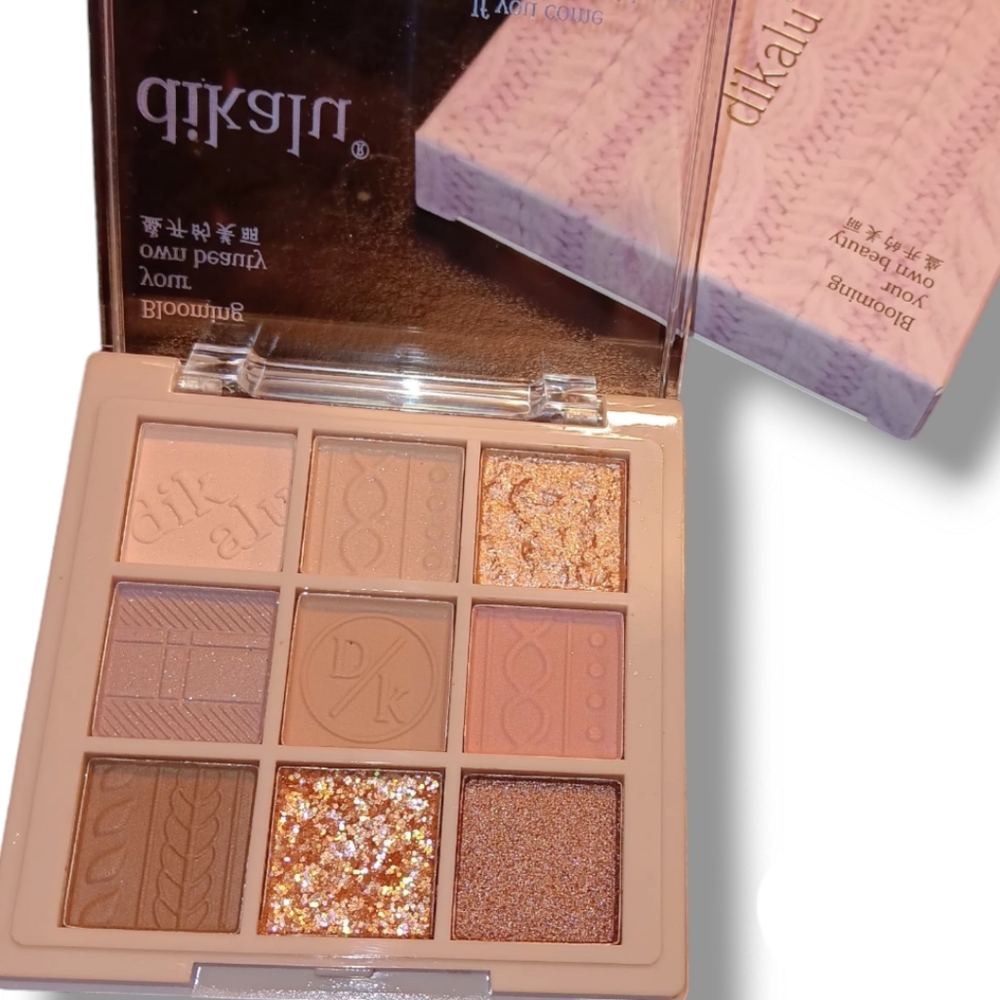9-color Eyeshadow Palette Matte glitter Vegan waterproof cruelty free talc free